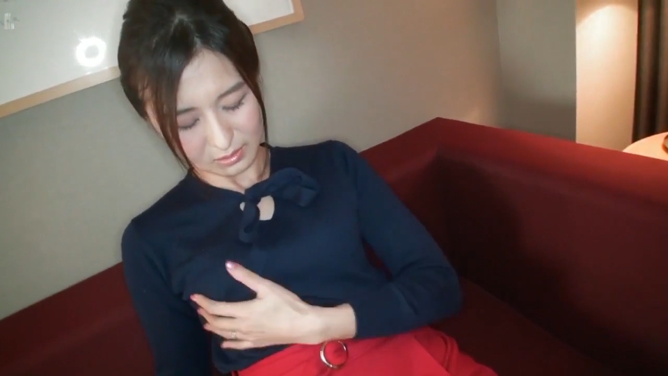 持田礼子奇跡のスレンダー美乳美人妻 